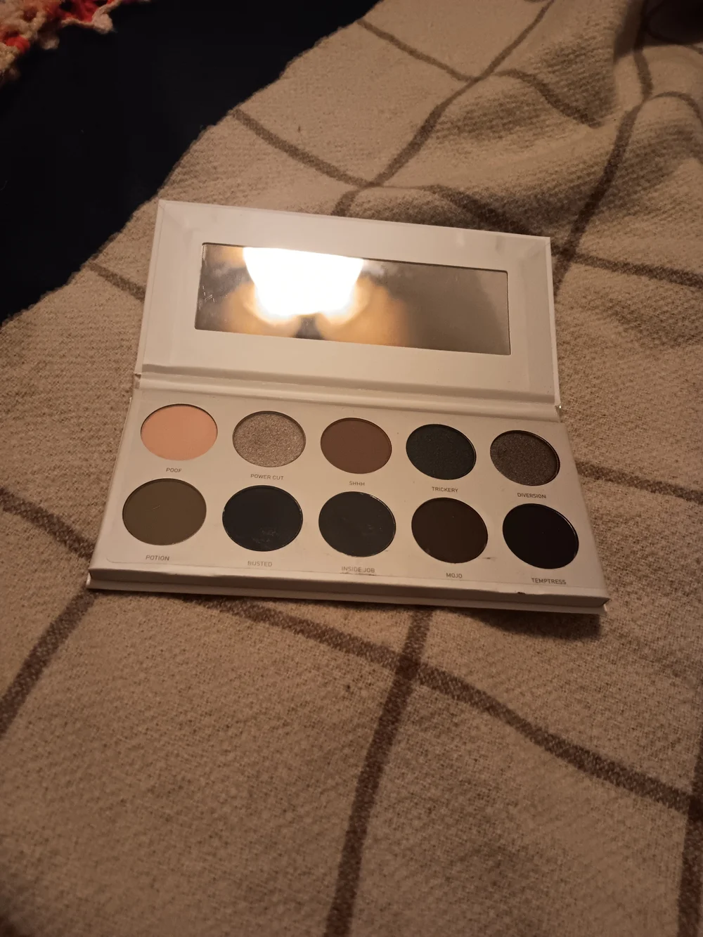 Morphe X Jaclyn Hill Eyeshadow Palette Moody Dark Magic 10 Color Shades Mirror